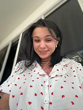 Snapshot of VendiMur chatting on 11-26-25, 02:01 VendiMur online show from 11-26-25, 02:01