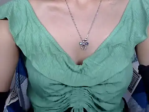 Riva arora01 online show from 10-25-25, 11:40