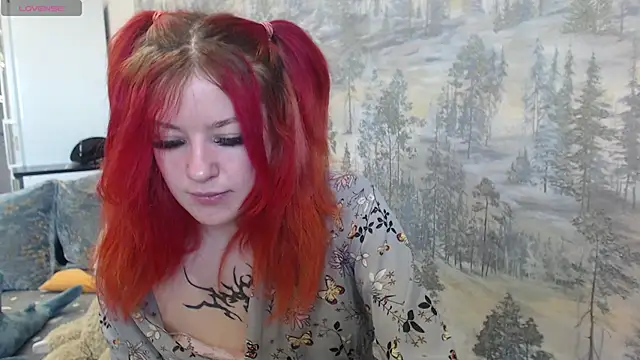   Elina   online show from 10-25-25, 04:42