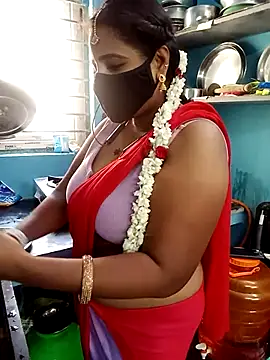 Snapshot of tamil_Vennila chatting on 03-16-26, 05:24 tamil Vennila online show from 03-16-26, 05:24
