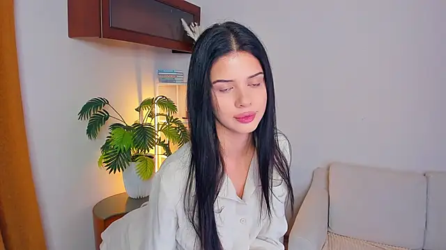 JoCauterucci online show from 09-20-25, 06:58