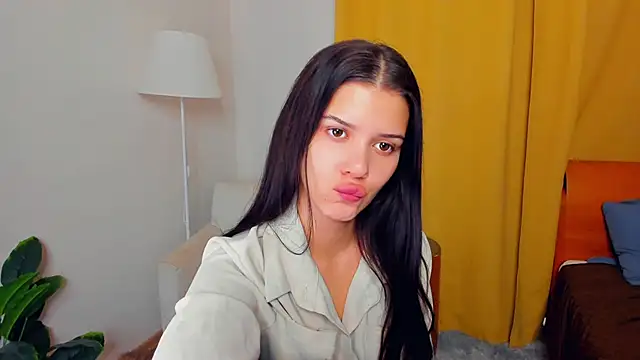 JoCauterucci online show from 11-11-25, 06:46