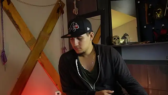 Snapshot of massimo_vidal_ chatting on 09-10-25, 12:27 massimo vidal  online show from 09-10-25, 12:27