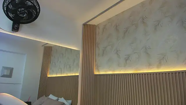 Liss-Reyes online show from 02-12-26, 12:11