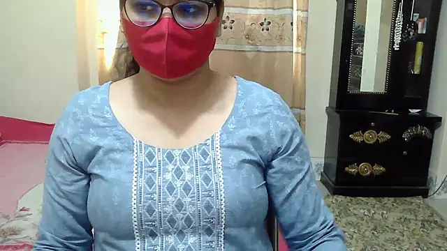 Elena cruz5 online show from 12-16-25, 01:54