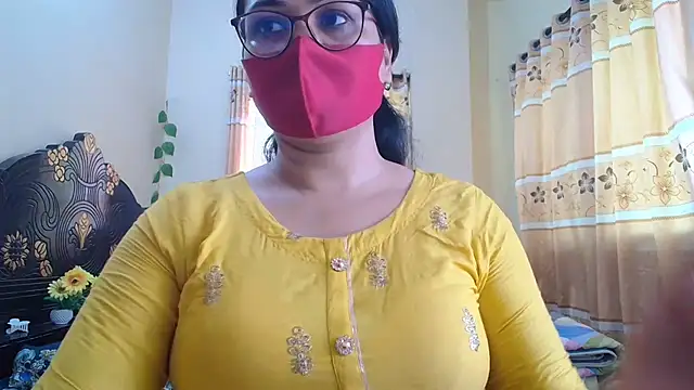 Elena cruz5 online show from 04-20-26, 08:17