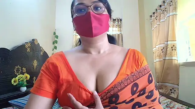 Elena cruz5 online show from 05-13-26, 03:48