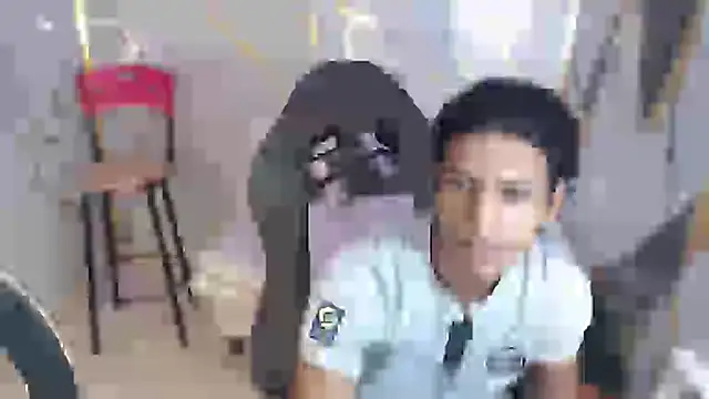 Snapshot of bull_cam chatting on 11-28-25, 03:47 bull cam online show from 11-28-25, 03:47