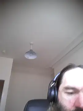 Snapshot of Ukhertsm chatting on 11-05-25, 03:12 Ukhertsm online show from 11-05-25, 03:12