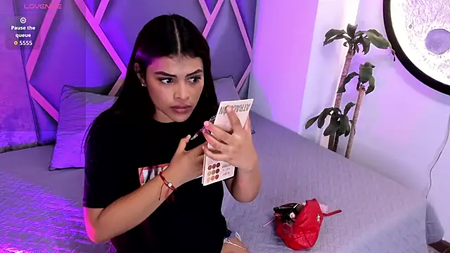 Miaa Rosse online show from 11-15-25, 12:23