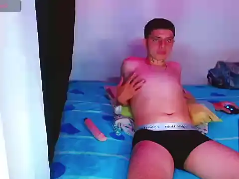 NoahAyala online show from 11-16-25, 01:33