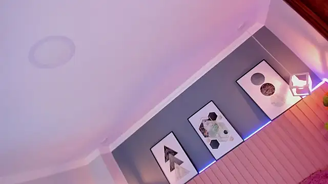 Snapshot of Nina_Ford chatting on 11-23-25, 07:13 Nina Ford online show from 11-23-25, 07:13