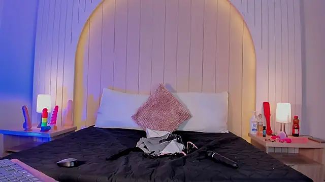 Snapshot of ALICESANDOVAL chatting on 01-10-26, 07:37 ALICESANDOVAL online show from 01-10-26, 07:37