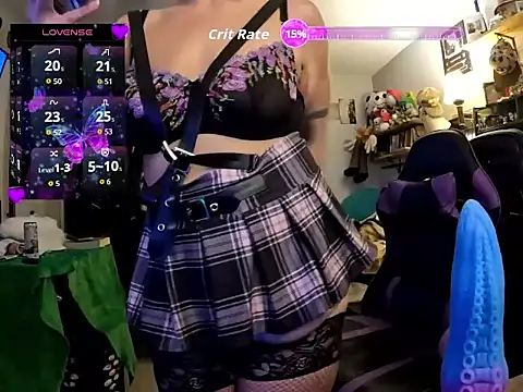 Snapshot of R4inbowK1tty chatting on 02-04-26, 04:40 R4inbowK1tty online show from 02-04-26, 04:40