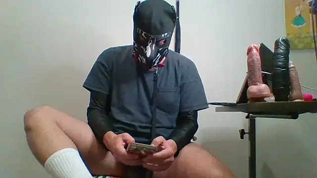 Maskpor2022 online show from 11-28-25, 10:34