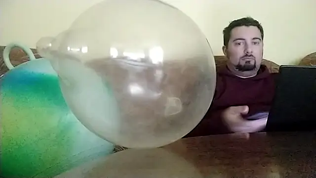 Snapshot of Joseph1Arnold chatting on 11-12-25, 11:10 Joseph1Arnold online show from 11-12-25, 11:10