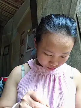 liu-liusexy online show from 05-25-26, 02:17
