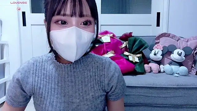 YURi luv online show from 09-28-25, 11:04