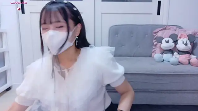 YURi luv online show from 10-04-25, 11:30