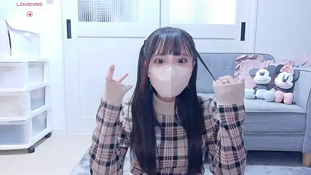 YURi luv online show from 11-05-25, 11:10