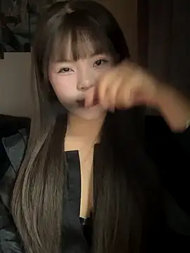 SarahBeii online show from 11-17-25, 03:12