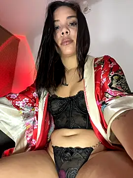 P A U L I N A  online show from 10-22-25, 05:08