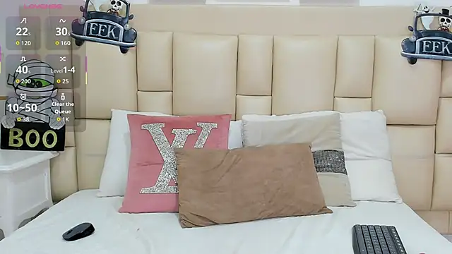 Snapshot of EbonyLudovica chatting on 10-31-25, 03:40 EbonyLudovica online show from 10-31-25, 03:40