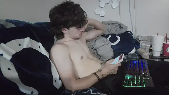 Snapshot of conradical18 chatting on 09-13-25, 01:16 conradical18 online show from 09-13-25, 01:16