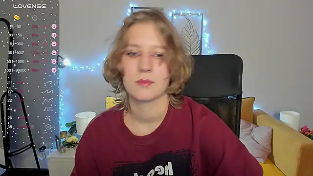 Hailey Foxy online show from 09-29-25, 08:41