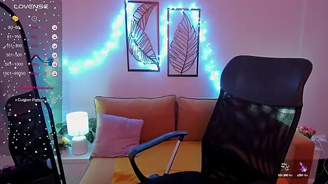 Hailey Foxy online show from 10-06-25, 08:45