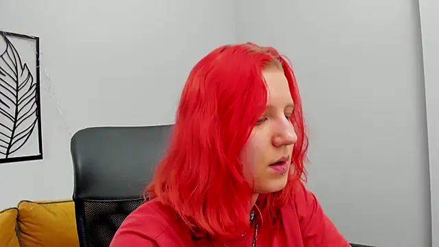 Hailey Foxy online show from 04-24-26, 12:07