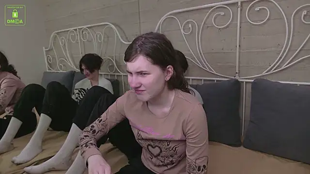 ViviaraNGendy online show from 10-11-25, 10:47