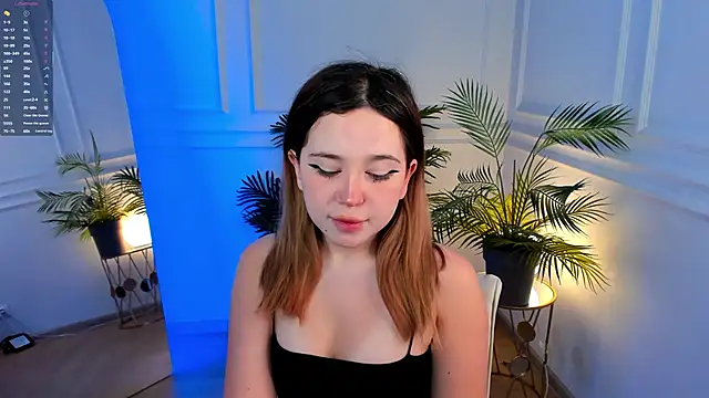 Snapshot of Lina_Glow chatting on 11-12-25, 06:36 Lina Glow online show from 11-12-25, 06:36