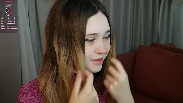 Snapshot of Lina_Glow chatting on 11-30-25, 06:39 Lina Glow online show from 11-30-25, 06:39