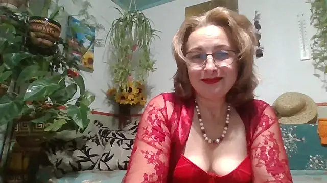 Snapshot of ZhannaLove480 chatting on 11-18-25, 02:54 ZhannaLove480 online show from 11-18-25, 02:54