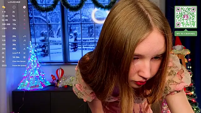 Snapshot of ElfredaTupy chatting on 12-05-25, 08:16 ElfredaTupy online show from 12-05-25, 08:16