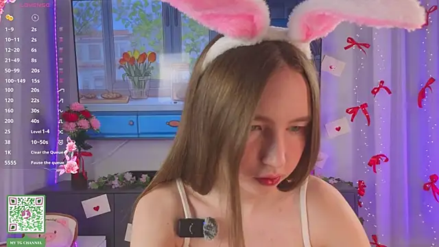 ElfredaTupy online show from 03-22-26, 07:28