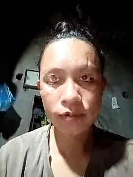 Snapshot of simi-lucy chatting on 10-27-25, 11:58 simi-lucy online show from 10-27-25, 11:58