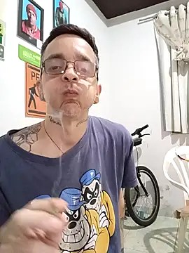 dinho carioca online show from 10-23-25, 07:23