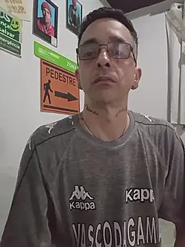 dinho carioca online show from 11-13-25, 06:29