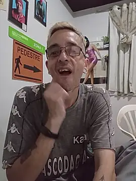 dinho carioca online show from 04-13-26, 06:57