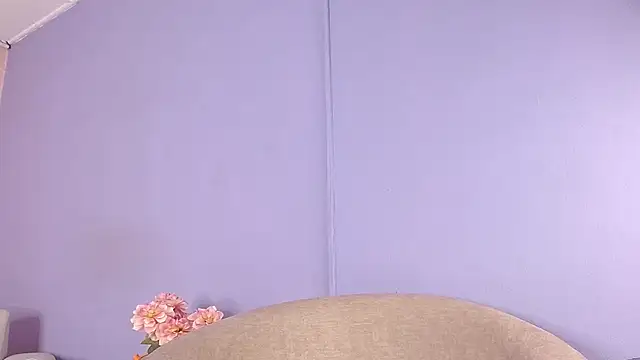 lourdes moon22 online show from 10-24-25, 01:18