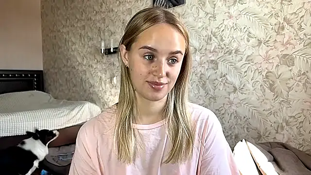 Snapshot of ElisabetLorney chatting on 09-11-25, 07:41 ElisabetLorney online show from 09-11-25, 07:41