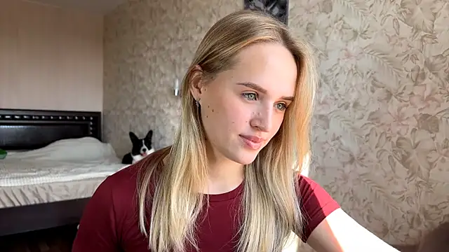 Snapshot of ElisabetLorney chatting on 09-15-25, 08:03 ElisabetLorney online show from 09-15-25, 08:03