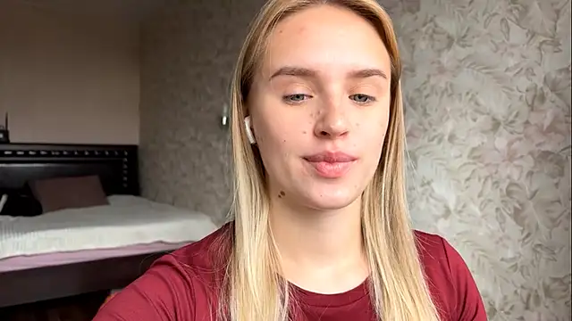 Snapshot of ElisabetLorney chatting on 09-26-25, 08:07 ElisabetLorney online show from 09-26-25, 08:07