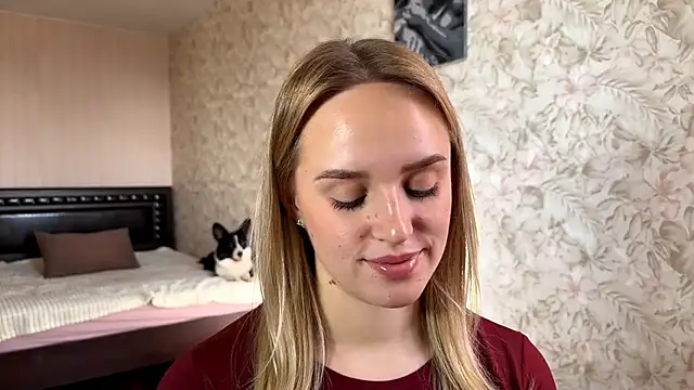 Snapshot of ElisabetLorney chatting on 10-04-25, 07:39 ElisabetLorney online show from 10-04-25, 07:39