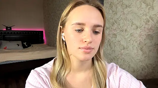 Snapshot of ElisabetLorney chatting on 11-29-25, 08:06 ElisabetLorney online show from 11-29-25, 08:06