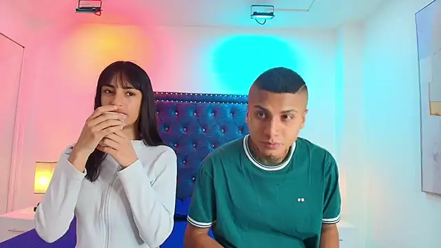 Snapshot of Damian_and_roxanne chatting on 10-12-25, 12:48 Damian and roxanne online show from 10-12-25, 12:48