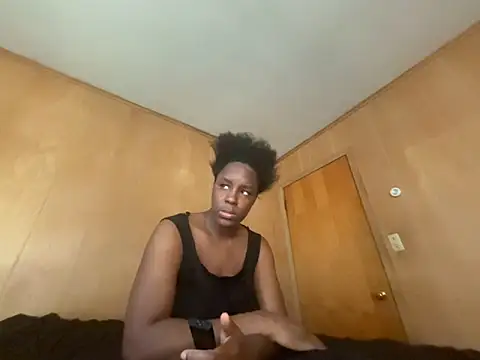 Snapshot of saltlightEmber chatting on 10-11-25, 07:23 saltlightEmber online show from 10-11-25, 07:23