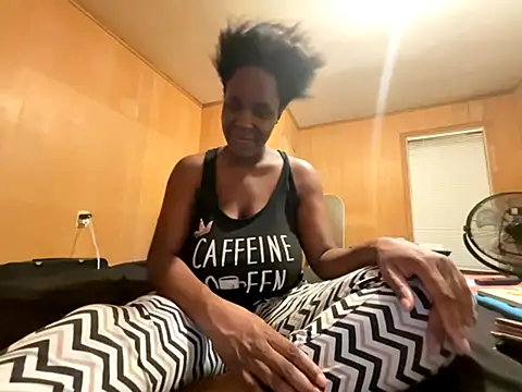 Snapshot of saltlightEmber chatting on 11-28-25, 01:30 saltlightEmber online show from 11-28-25, 01:30